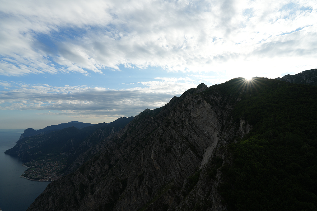 ILCE-7RM5@16mm@1/250b@F8.0@ISO100